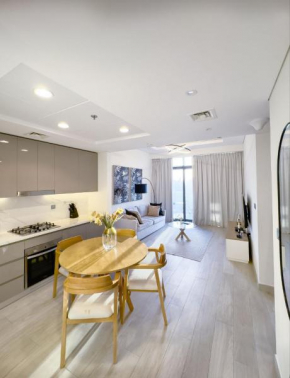 Prime Location WELL MAINTAINED with Burj Khalifa Views